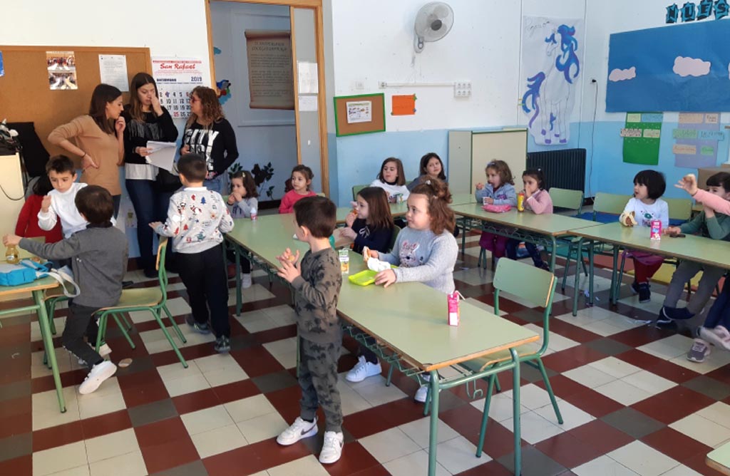 La Escuela de Navidad para 100 nios, durante 8 das laborables, cuesta 10.509 euros de subvencin pblica